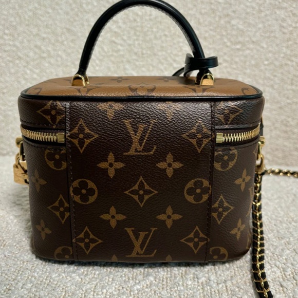 Authentic Louis Vuitton Vanity PM - Picture 4 of 10